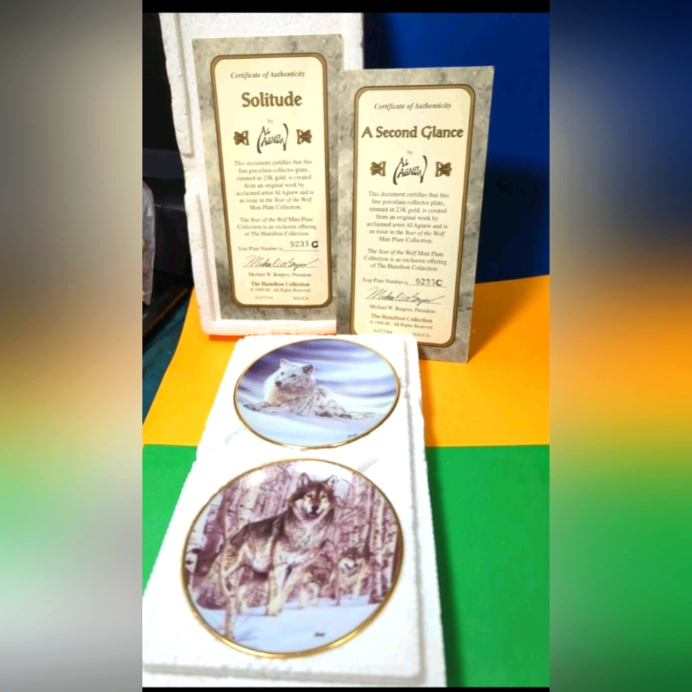 🐾WOLF 2 Plates (1998 The Hamilton Collection) Solitude & A Second Glance #9233C